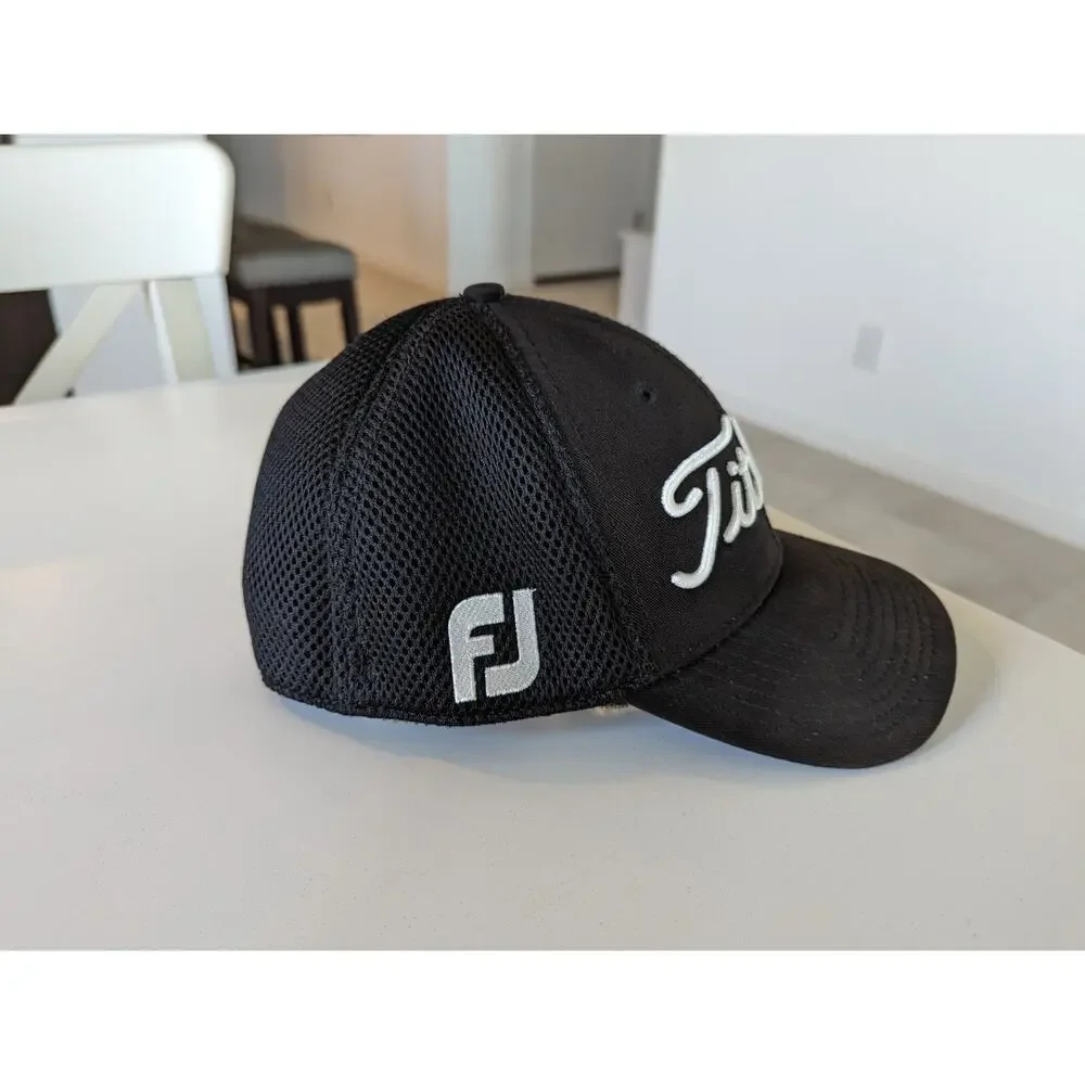 Titleist L/XL FJ Pro V1 Men's Golf Hat Cap Headwear Accessory Mesh Back Black
